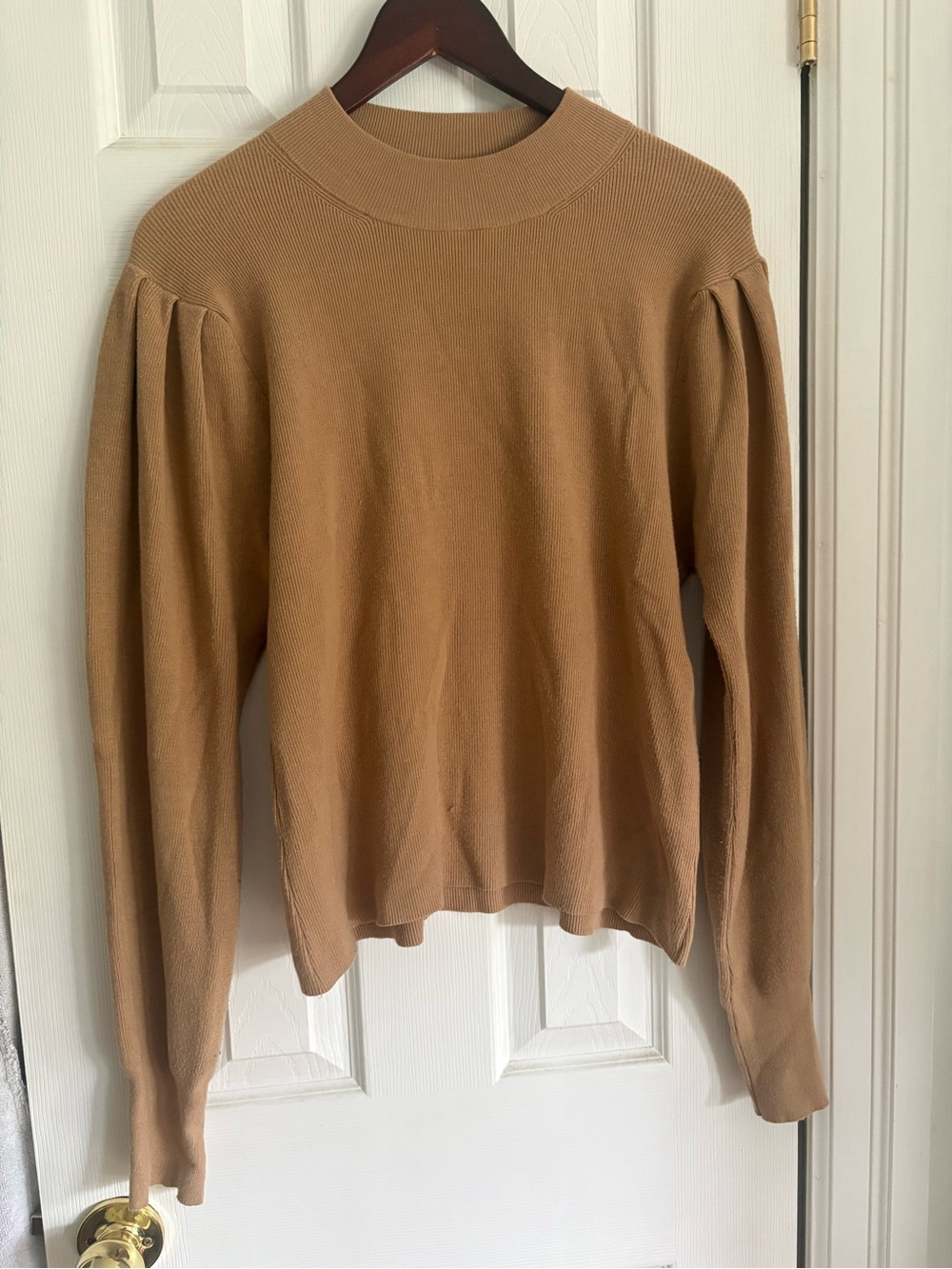 Wilfred Camel Puff-Sleeve Turtleneck Sweater